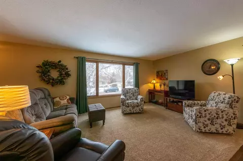 1601 E Cedar St, Brandon, SD 57005 photo 7