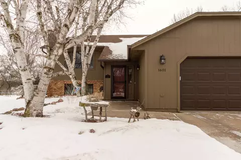 1601 E Cedar St, Brandon, SD 57005 photo 2