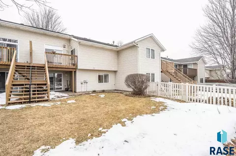 3705 Mission St, Sioux Falls, SD 57103 photo 4