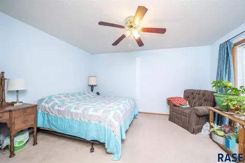 3705 Mission St, Sioux Falls, SD 57103 photo 12
