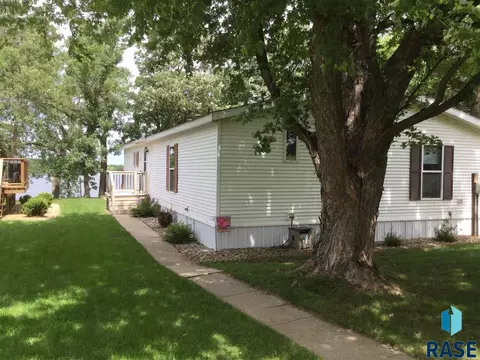 2692 Edgewater Drive Dr, Gary, SD 57237 photo 5