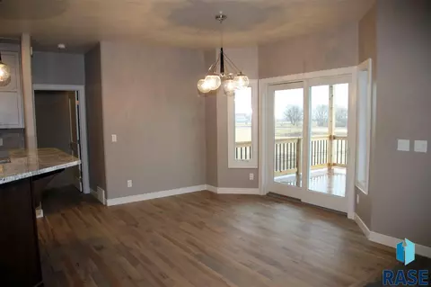 7001 E 40th St, Sioux Falls, SD 57110 photo 13