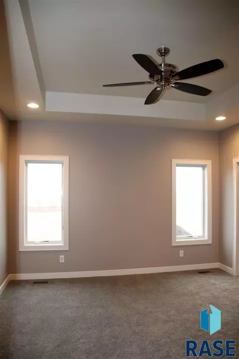 7001 E 40th St, Sioux Falls, SD 57110 photo 17
