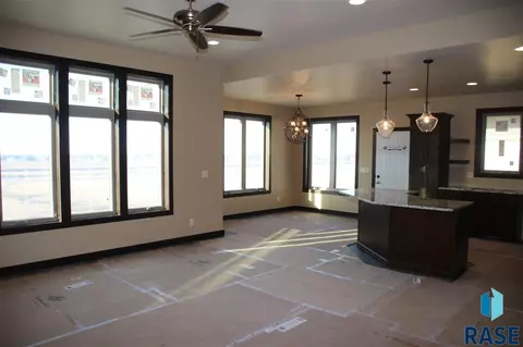 7005 E 40th St, Sioux Falls, SD 57110 photo 8