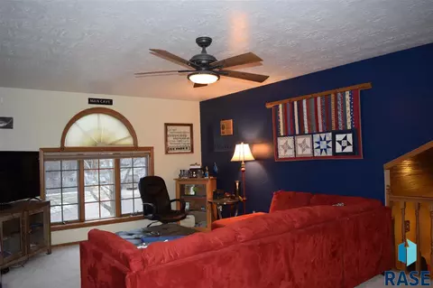 412 Cedar Ct, Madison, SD 57042 photo 22