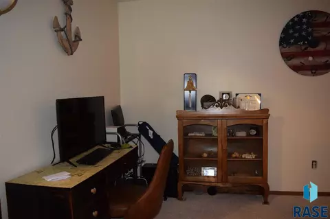 412 Cedar Ct, Madison, SD 57042 photo 24