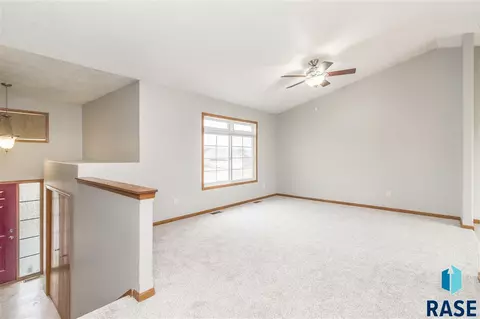 6801 W 61st St, Sioux Falls, SD 57106 photo 3