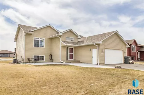 6801 W 61st St, Sioux Falls, SD 57106 photo 1