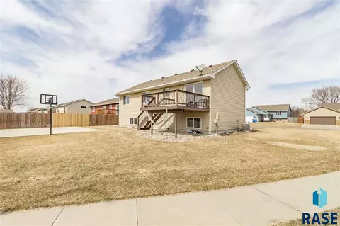 6801 W 61st St, Sioux Falls, SD 57106 photo 11