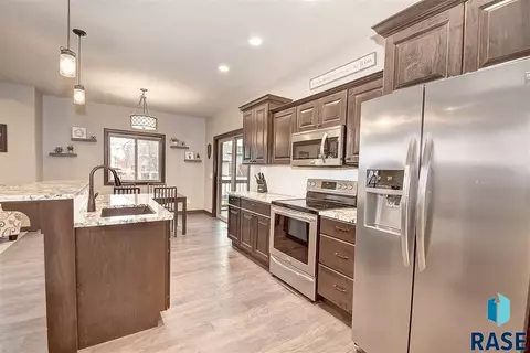 3716 E Steeple St, Sioux Falls, SD 57103 photo 9