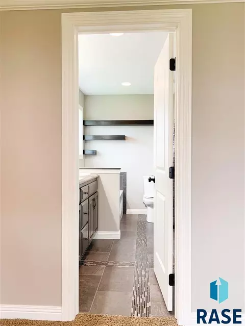 204 W 12th St, Dell Rapids, SD 57022 photo 17