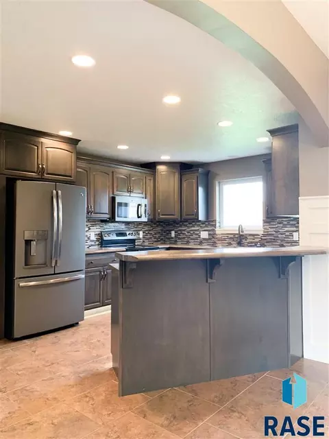 204 W 12th St, Dell Rapids, SD 57022 photo 11
