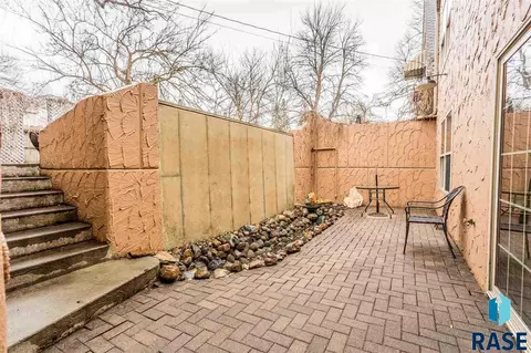 2116 S Phillips Ave, Sioux Falls, SD 57105 photo 31