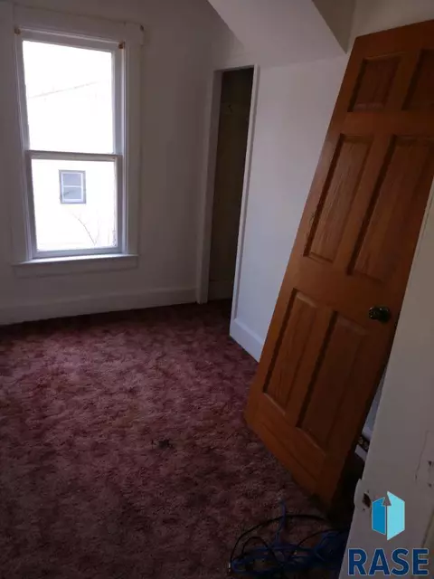 301 E 8th St, Dell Rapids, SD 57022 photo 5