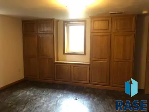2813 E 19th St, Sioux Falls, SD 57103 photo 10