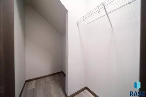 6542 W 6th Pl, Sioux Falls, SD 57107 photo 3
