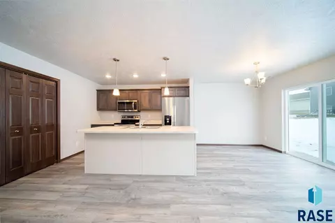 6542 W 6th Pl, Sioux Falls, SD 57107 photo 6