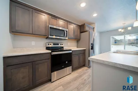 6542 W 6th Pl, Sioux Falls, SD 57107 photo 7