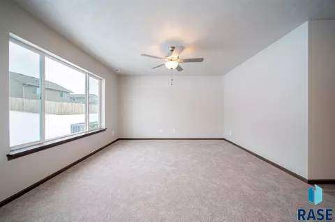 6542 W 6th Pl, Sioux Falls, SD 57107 photo 13