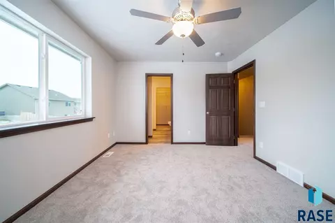 6542 W 6th Pl, Sioux Falls, SD 57107 photo 16