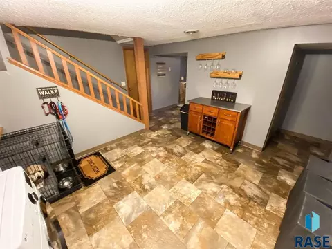 718 E 7th St, Freeman, SD 57029 photo 16