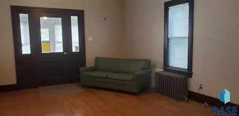 317 Main St E, Pipestone, MN 56164 photo 6