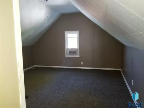 Undisclosed, Sioux Falls, SD 57104 photo 13