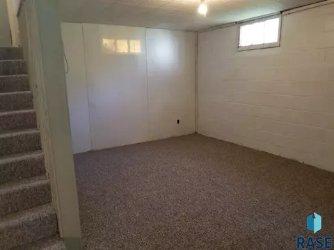 Undisclosed, Sioux Falls, SD 57104 photo 16