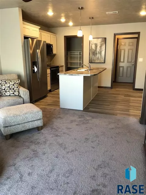 6600 W 6th Pl, Sioux Falls, SD 57107 photo 4