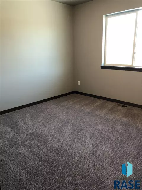 6600 W 6th Pl, Sioux Falls, SD 57107 photo 16