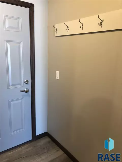 6600 W 6th Pl, Sioux Falls, SD 57107 photo 11