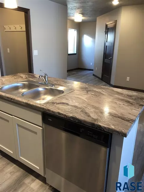 6600 W 6th Pl, Sioux Falls, SD 57107 photo 6