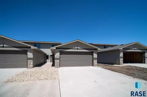 6600 W 6th Pl, Sioux Falls, SD 57107 photo 1