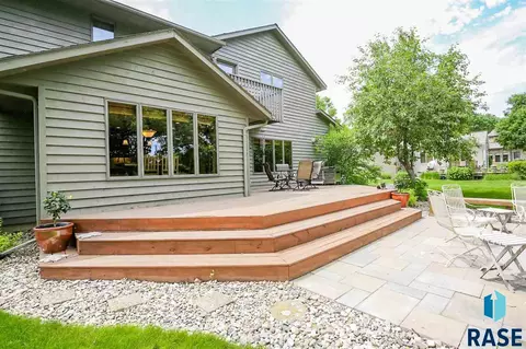 1616 E Rushmore Dr, Brandon, SD 57005 photo 28