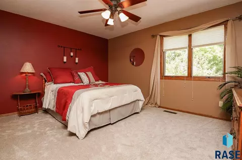 1616 E Rushmore Dr, Brandon, SD 57005 photo 20