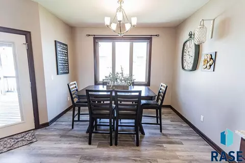 7904 W Strabane St, Sioux Falls, SD 57106 photo 4