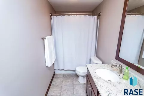 7904 W Strabane St, Sioux Falls, SD 57106 photo 19