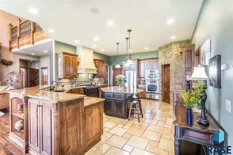 204 E Honors Cir, Sioux Falls, SD 57108 photo 18