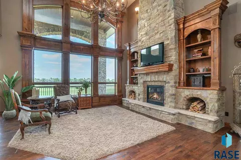 204 E Honors Cir, Sioux Falls, SD 57108 photo 6