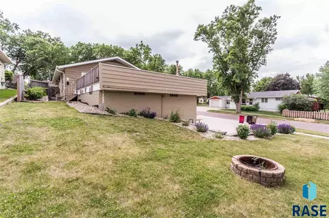 2000 S Willow Ave, Sioux Falls, SD 57105 photo 7