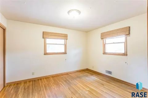 2000 S Willow Ave, Sioux Falls, SD 57105 photo 17