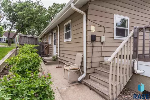 2000 S Willow Ave, Sioux Falls, SD 57105 photo 8