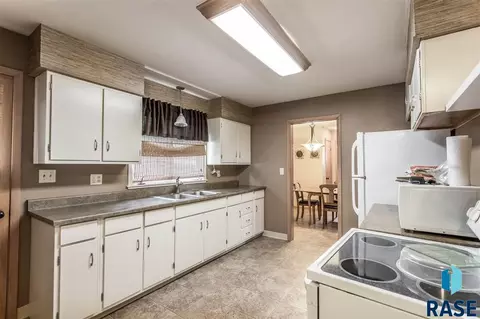 2000 S Willow Ave, Sioux Falls, SD 57105 photo 21