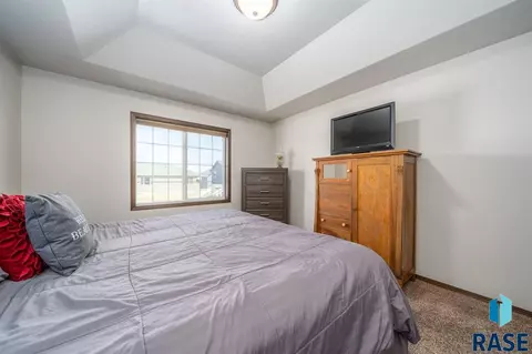 3316 E Chatham St, Sioux Falls, SD 57108 photo 11