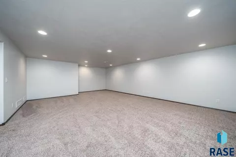 3316 E Chatham St, Sioux Falls, SD 57108 photo 19