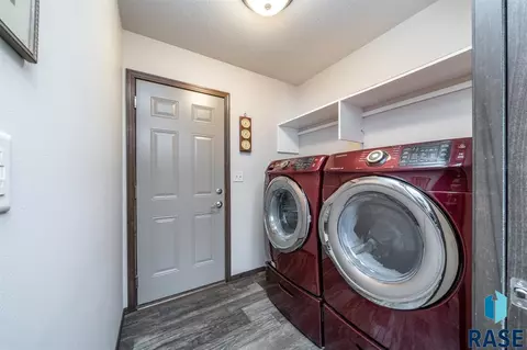 3316 E Chatham St, Sioux Falls, SD 57108 photo 9