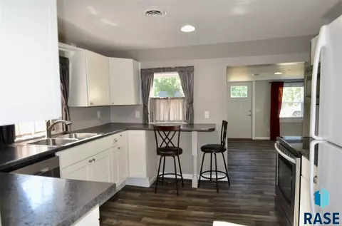 208 E 3rd St, Worthing, SD 57077 photo 5