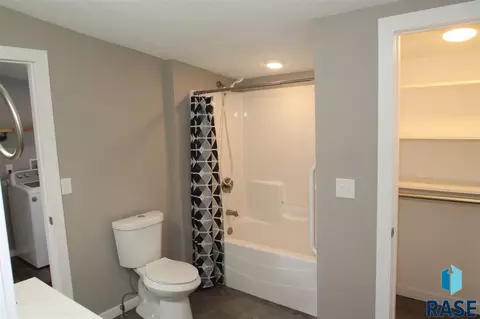 400 W 3rd St, Worthing, SD 57077 photo 12