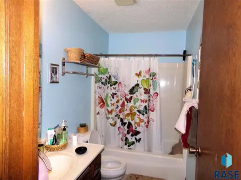 4900 S Baha Ave, Sioux Falls, SD 57106 photo 16