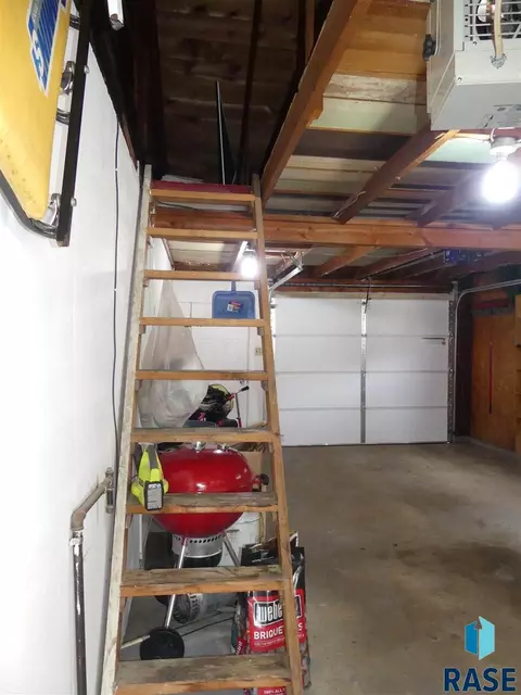 Undisclosed, Sioux Falls, SD 57103 photo 25